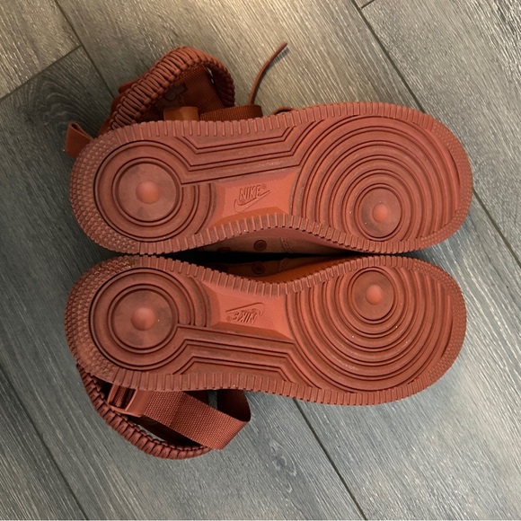 Nike SF Air Force 1 Dusty Peach Size 8 Hightop - Picture 7 of 15